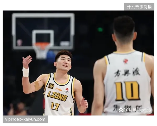 上海男篮4-1击败广厦夺冠，收获队史第二座总冠军奖杯